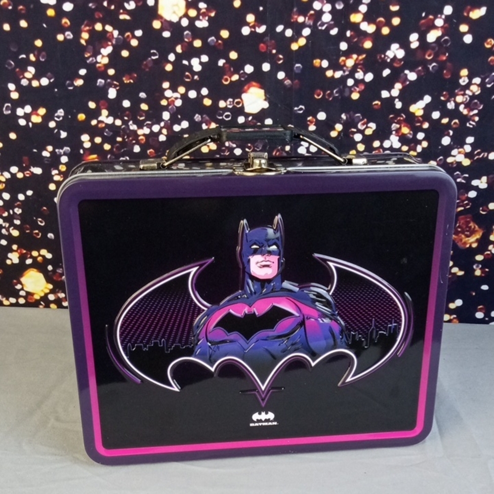 🛝🍒 Batman Tin Lunchbox